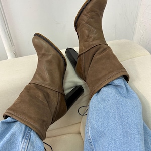 Brown  high lace up boots, Hobbs N.W.3 leather women high heel combat boots, vintage platform 90s  EU 39 US 8.5 , victorian medieval boots