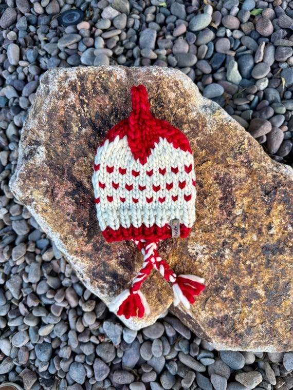 Red & Natural White Infant Bonnet (0-6mo) - 100% Merino Wool Beanie (Red, White)