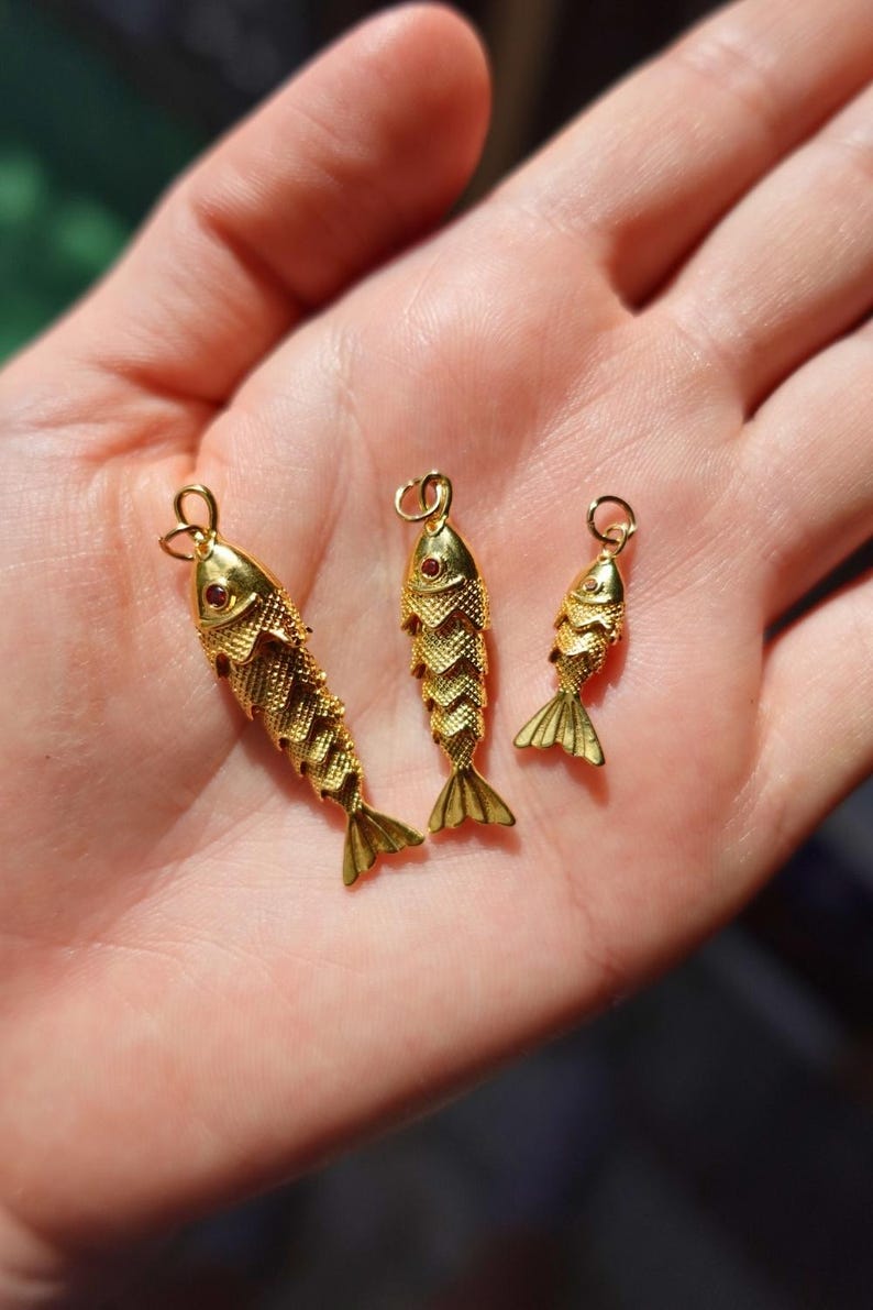24k Gold Plated 3D Fish Necklace Articulated Fish Necklace Minimalist Fish Necklace Coastal Necklace Barracuda Necklace for Mothers Day Gift