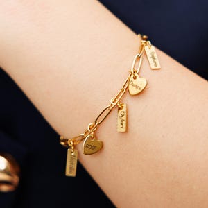 Personalized Charm Bracelet for Friendship Jewelry for Mom Bracelet Gold Plated Name Engraved Bracelet for Women Couples Charm Bracelet