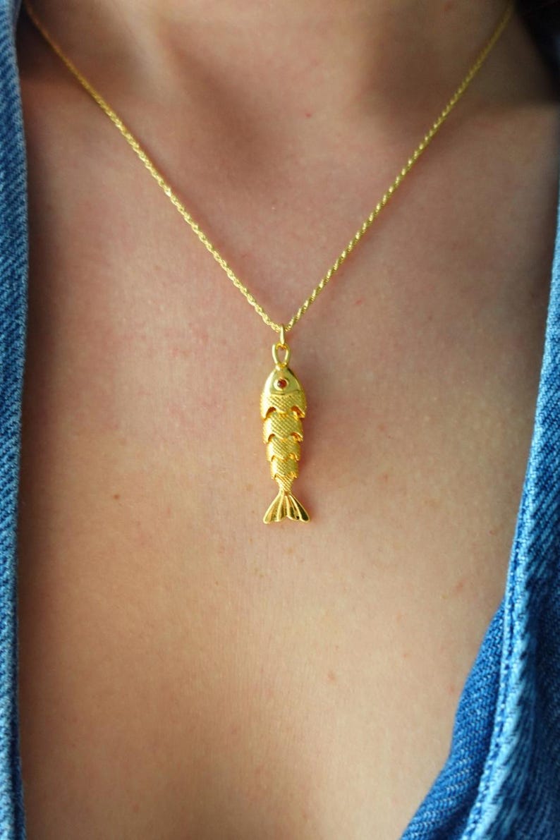 24k Gold Plated 3D Fish Necklace Articulated Fish Necklace Minimalist Fish Necklace Coastal Necklace Barracuda Necklace for Mothers Day Gift