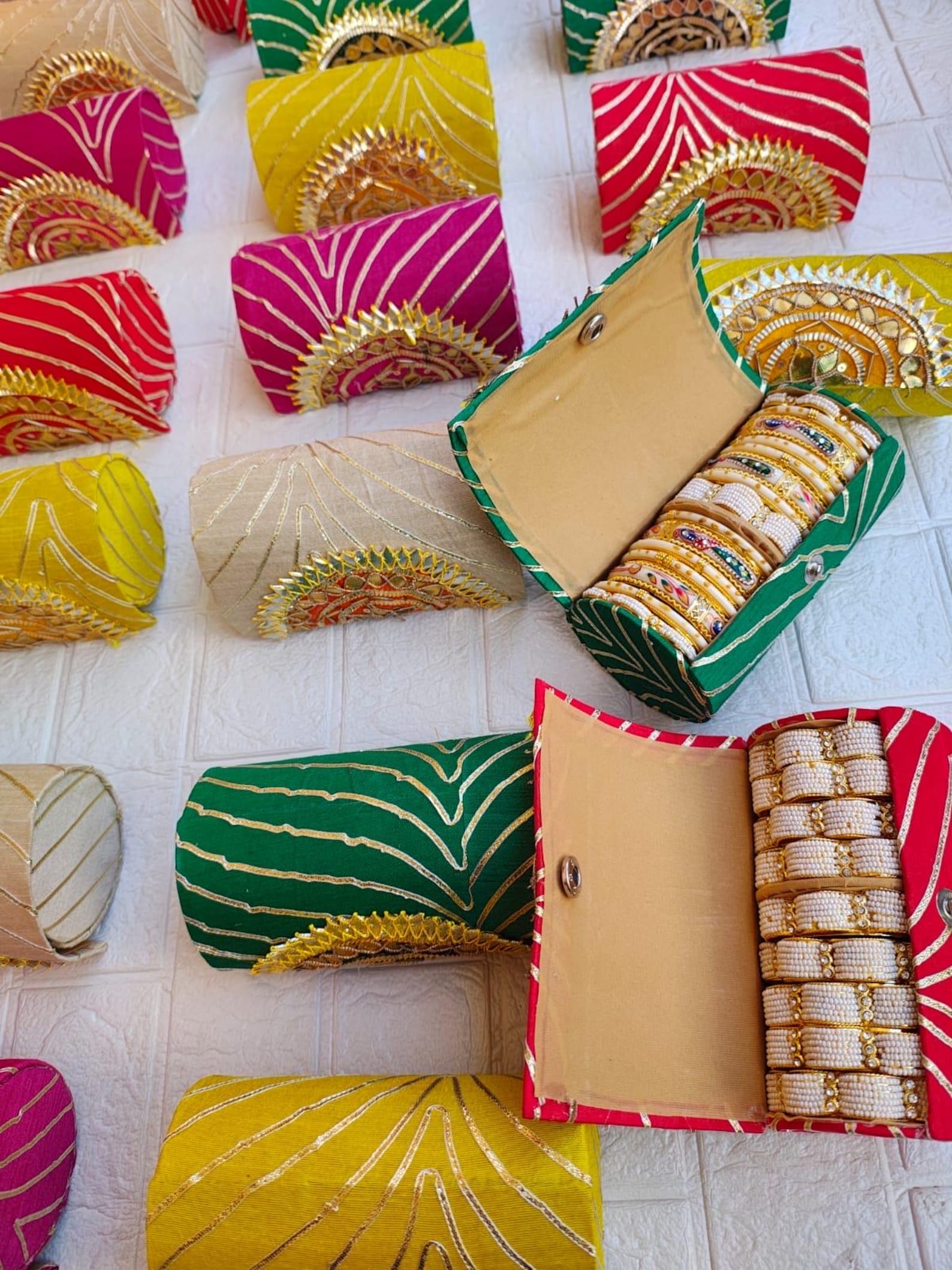 Hhandcrafted Embroidered Indian Bangle Box Wedding Favor Gift Jewelry ...