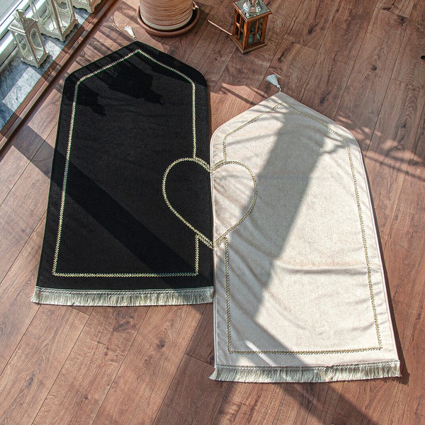 2 tapis de prière en éponge en forme de coeur pour la Saint-Valentin, tapis de prière pour couple, cadeau islamique pour couple, tapis de prière et chapelet noir et gris