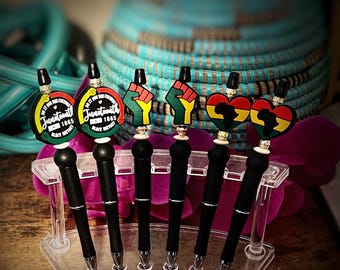Schwarze Kultur Perlen Stift | Juniteenth Geschenk | Nachfüllbare schwarze Tinte