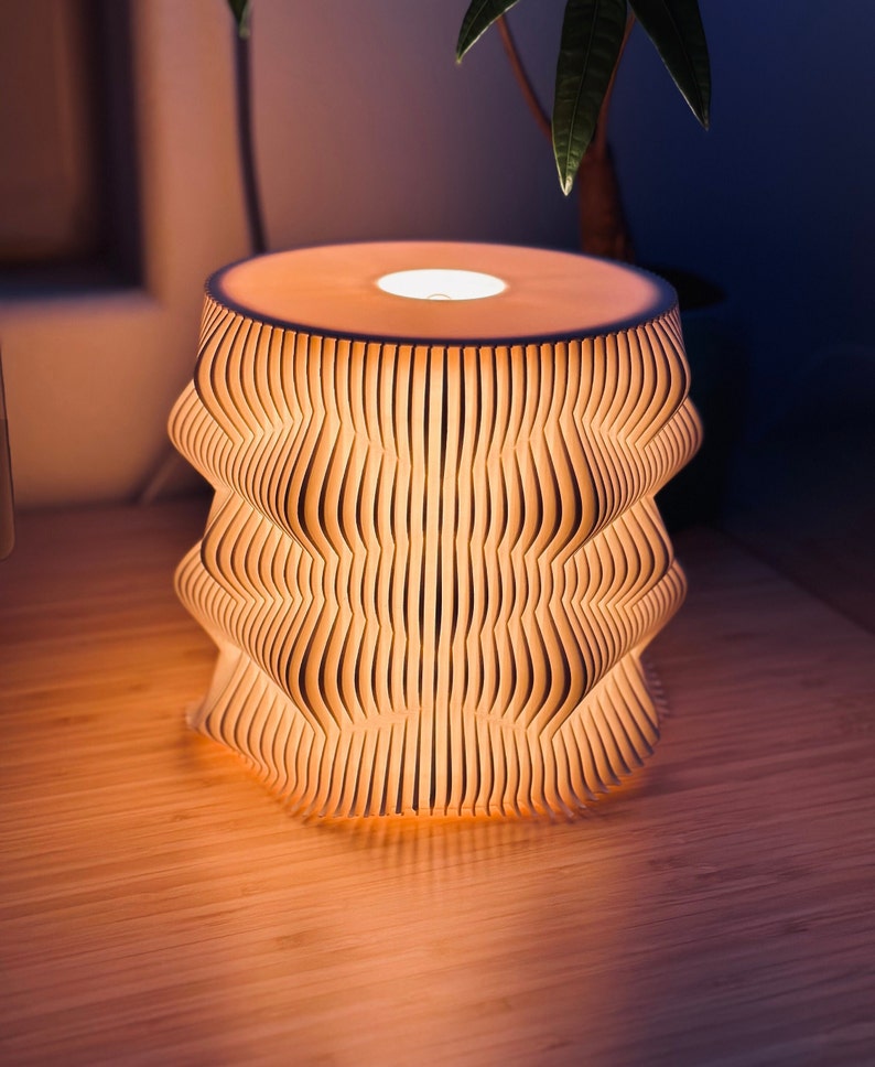 Sci Fi Wasabi ModLamp Table Lamp, Modern Table Lamp, Wavy Lamp, Unique Lamp, Modern Bedroom Lamp, Modern Sidetable Lamp, Modern Office Lamp, 3D Printed Modern Lamp, Wasabi Lamp, Wavy Bedroom Lamp, Unique Design Lamp