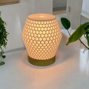 Honeycomb 3D Printed Lamp, Edison Lamp, Groovy Lamp, Cool Lamp, Colorful Lamp, Warm Glow Lamp, Mood Lamp, Side Table Lamp, Small Lamp, Bedside Lamp, Cool Lamp, Groovy Lamp, Colorful Lamp, Custom Lamp, Gift Lamp, 3D Printed Cool Gift, Edison Bulb Lamp