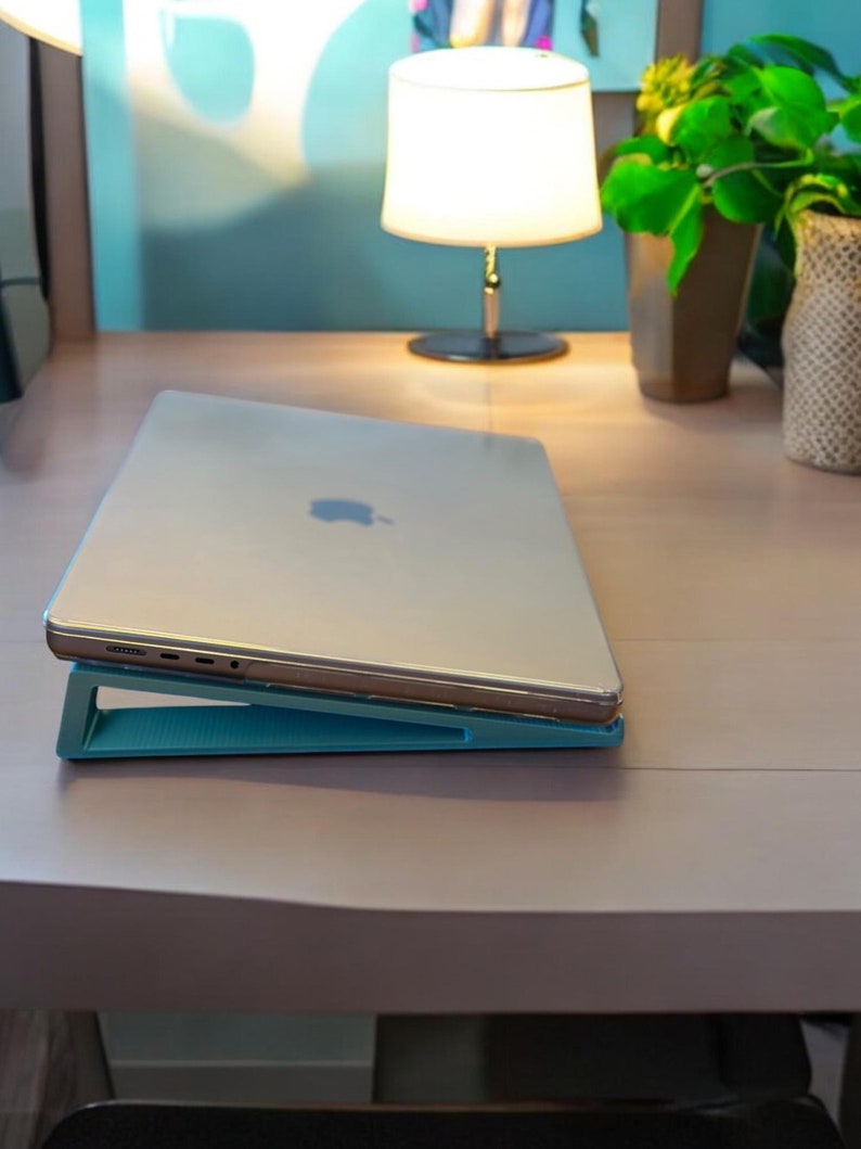 Custom Computer Stand Laptop Stand 3D Printed Low Profile, Elevated Laptop Pedestal - Etsy