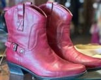 Franco Sarto red leather low cut cowboy boots
