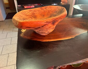 Oak accent bowl