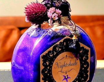 Flesje met nachtschade-elixer | Zintuigprikkelende fles | Speelse woondecoratie | Niet-giftig | Glanzende schoonheid