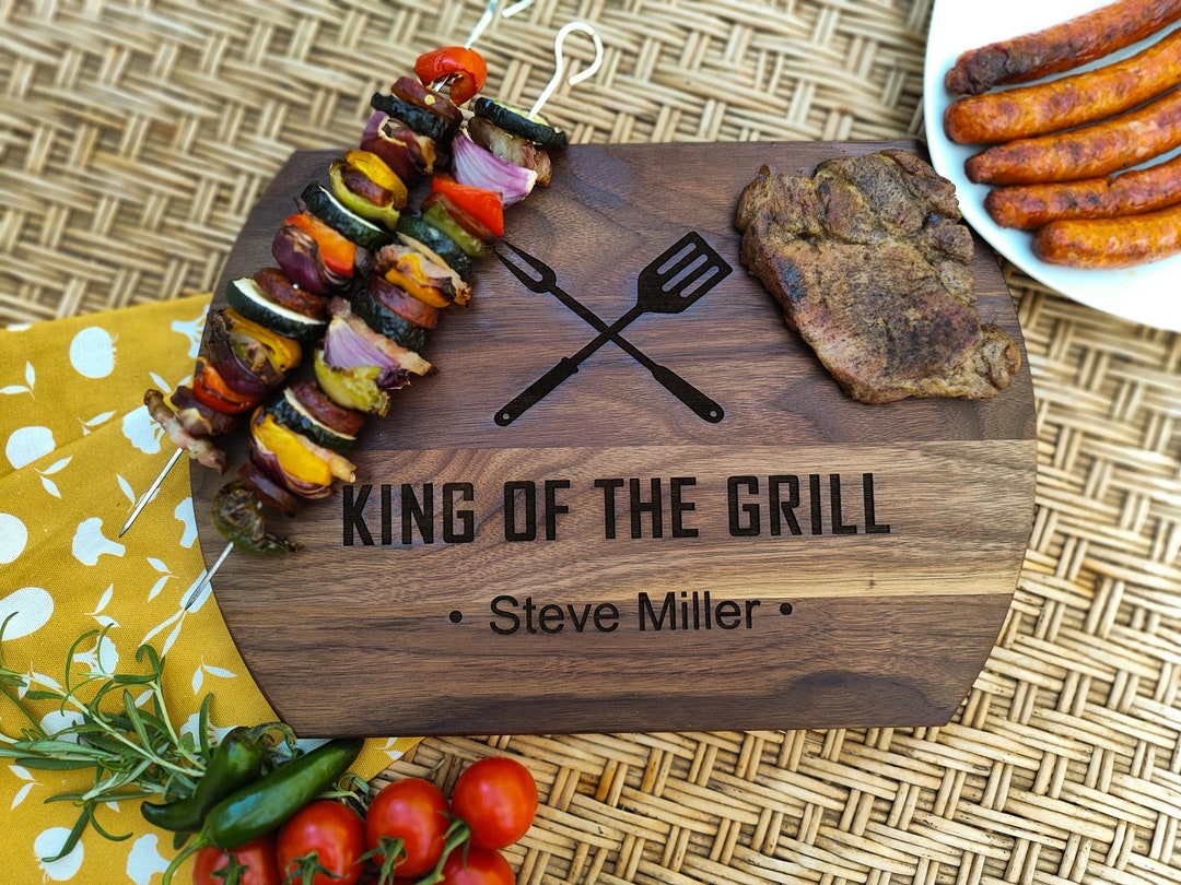 Grilling Gift for Men, King of the Grill Cutting Board for Dad Griller ...