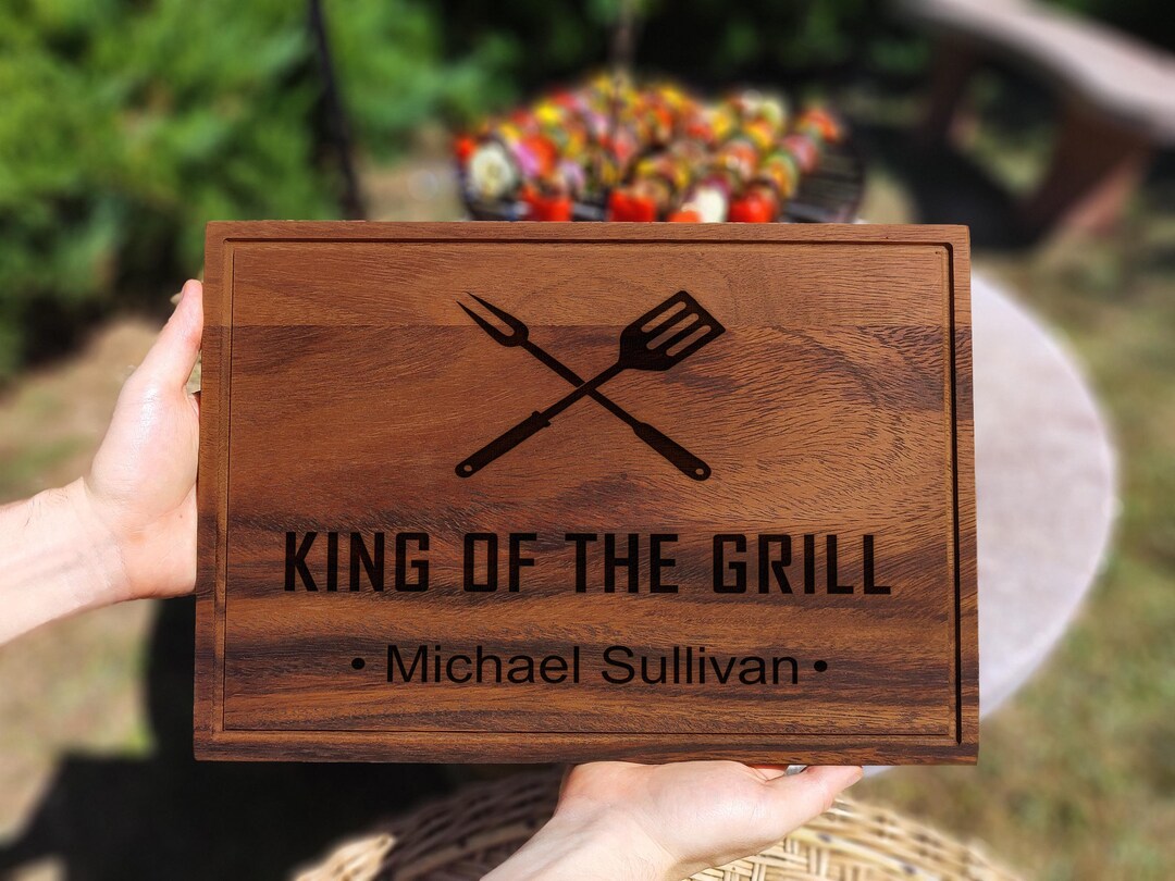 Grilling Gift for Men, King of the Grill Cutting Board for Dad Griller ...