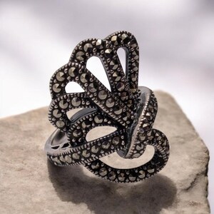 Vintage Marcasite Bow Ring 925 Sterling Silver, Abstract Ribbon Loop Statement Ring, Art Deco Style Openwork Cocktail Ring, Size 6 3/4