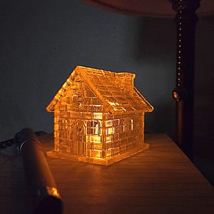 Small Clear Tabletop LED House Light with Windows, Door and Chimney, Brick Walls and Roof, USBC Powered, Crystal Cartoon Light