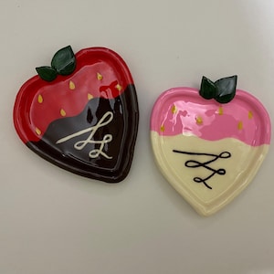 Chocolate covered strawberry trinket dish