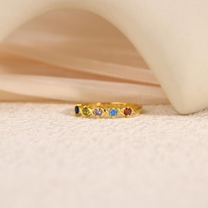 Personalised Family Birthstone Ring, Mothers Ring with Birthstone, Minimalist Multiple Birthstone Ring, Anniversary Gift, Gift for Grandma