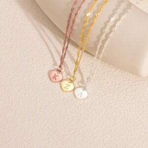 Collar con inicial de corazón personalizado, delicado collar con letra de corazón, collar con dije de inicial, colgante de corazón dorado, etiqueta con inicial, regalo de Navidad para ella