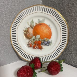 A Set Of 4 Winterling Bavaria Dessert Plate