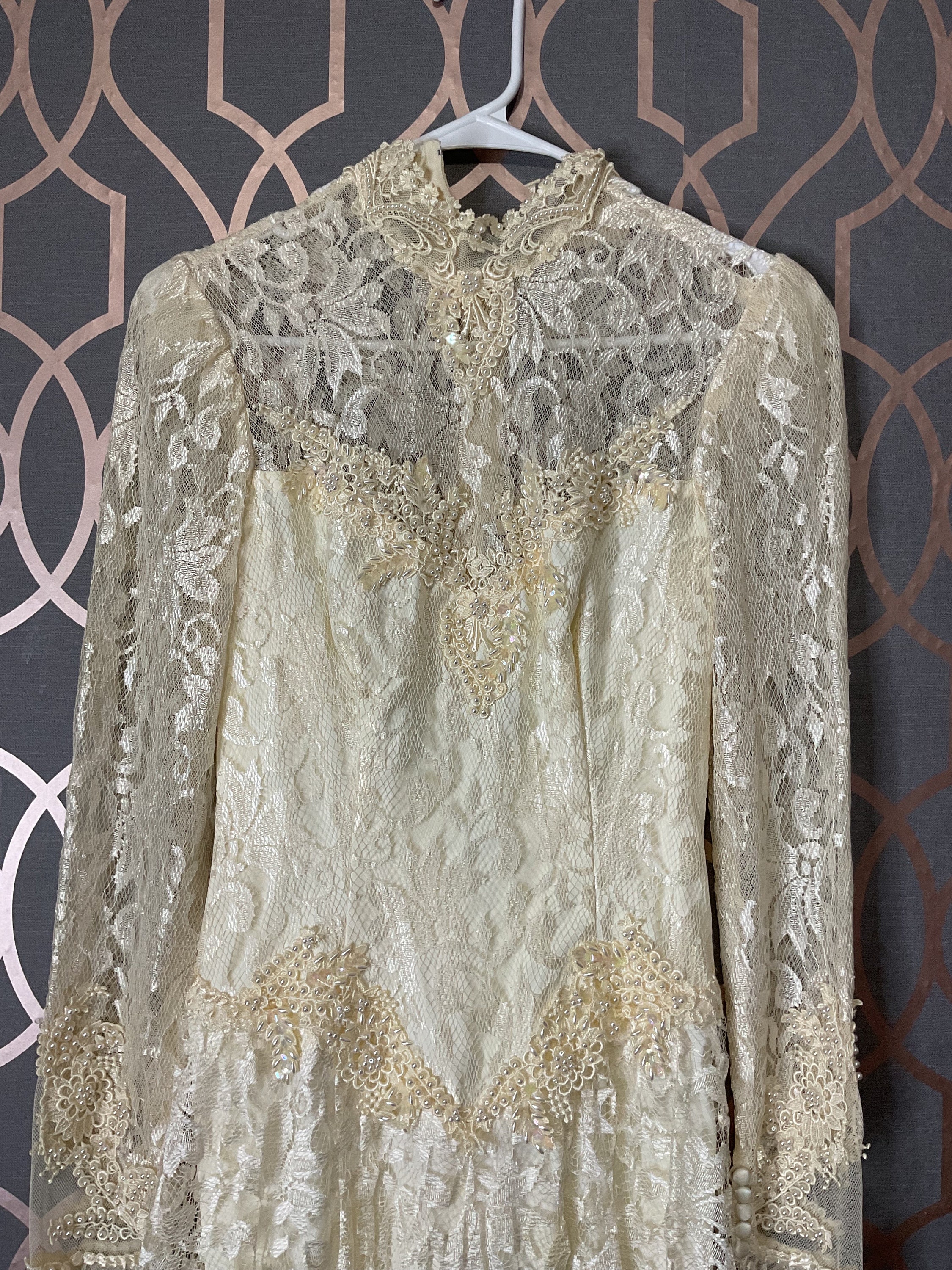 california lace dress French Lace California Wedding Dress
