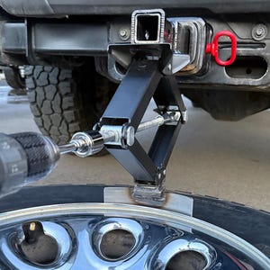 Hitch Mounted Bead Breaker Jack
