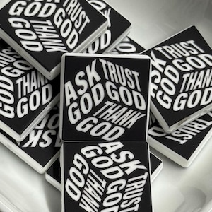 Ask. Trust. Thank Printed Focal Bead