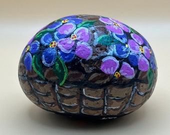 Roca pintada floral-cesta de flores pintada roca-arte rupestre-arte piedra-pintada a mano roca-arte rupestre floral coleccionable-flor pintada roca