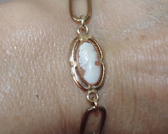 Pulsera elástica flexible con camafeo de dama antigua: chapada en oro de 14 k/10 k