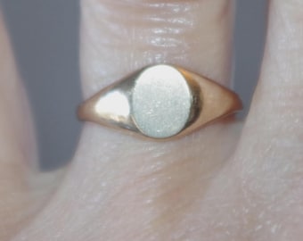 Antique 10K GF Signet Band ring Uncas Company Adjustable