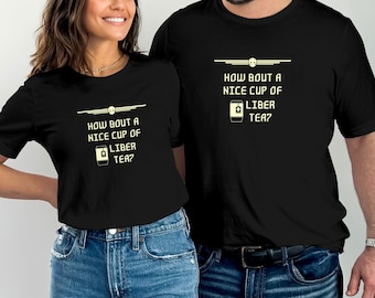 ¿Qué tal una buena taza de té Liber? Camiseta unisex, camiseta de juego, camiseta divertida,