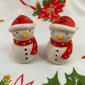 Chapéu e cachecol de Papai Noel VTG SNOWMAN Saleiro e pimenteiro
