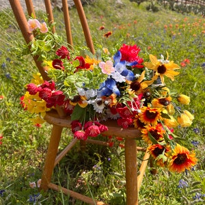 All season round grapevine wreath featuring multiple colors of Texas wildflowers including bluebonnets and Indian paintbrush perfect gift image 2