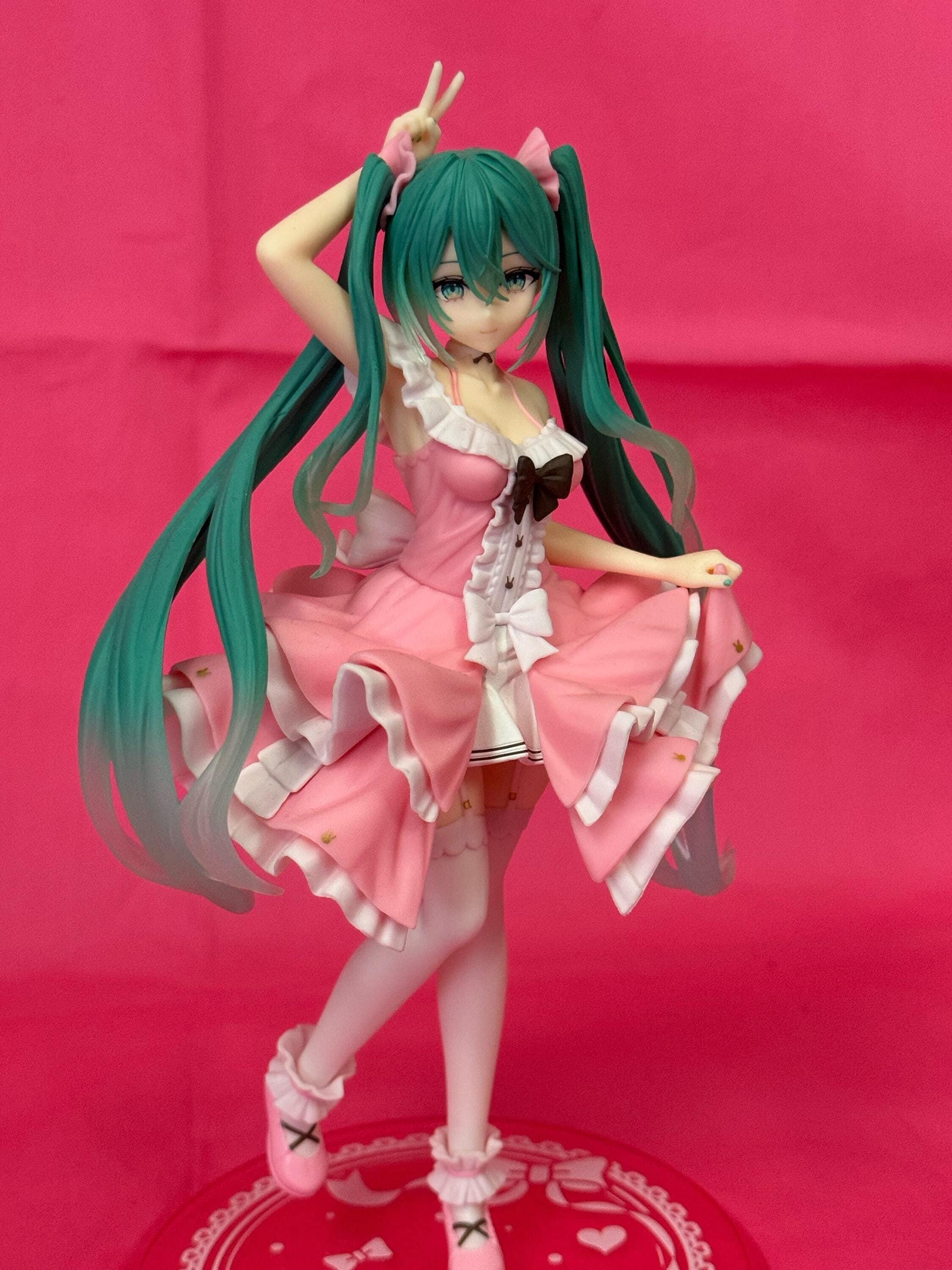 FigurizmJP - Etsy