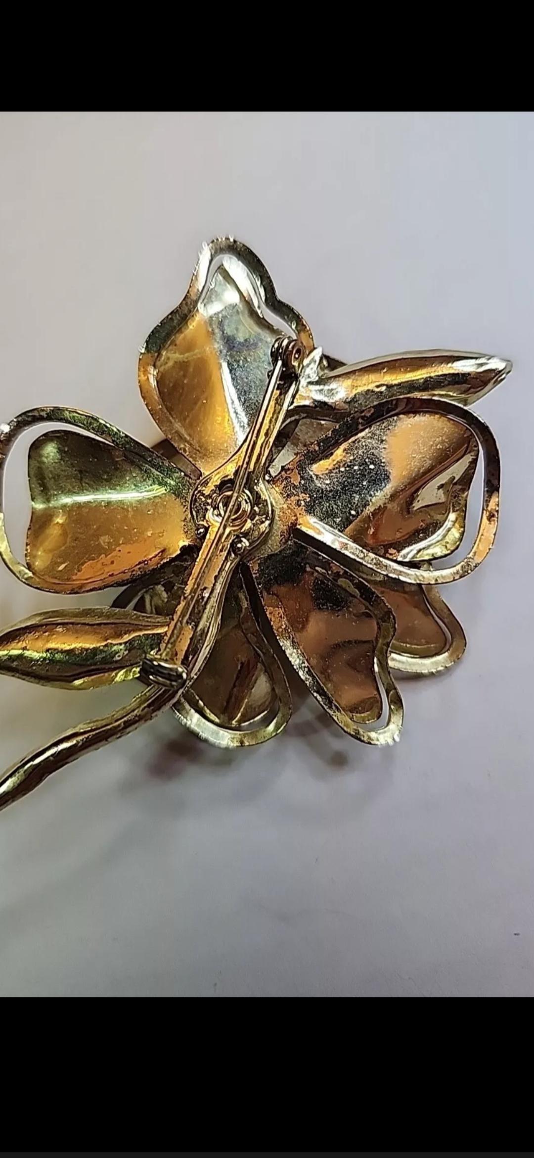 Broche broche vintage en métal doré rose - France