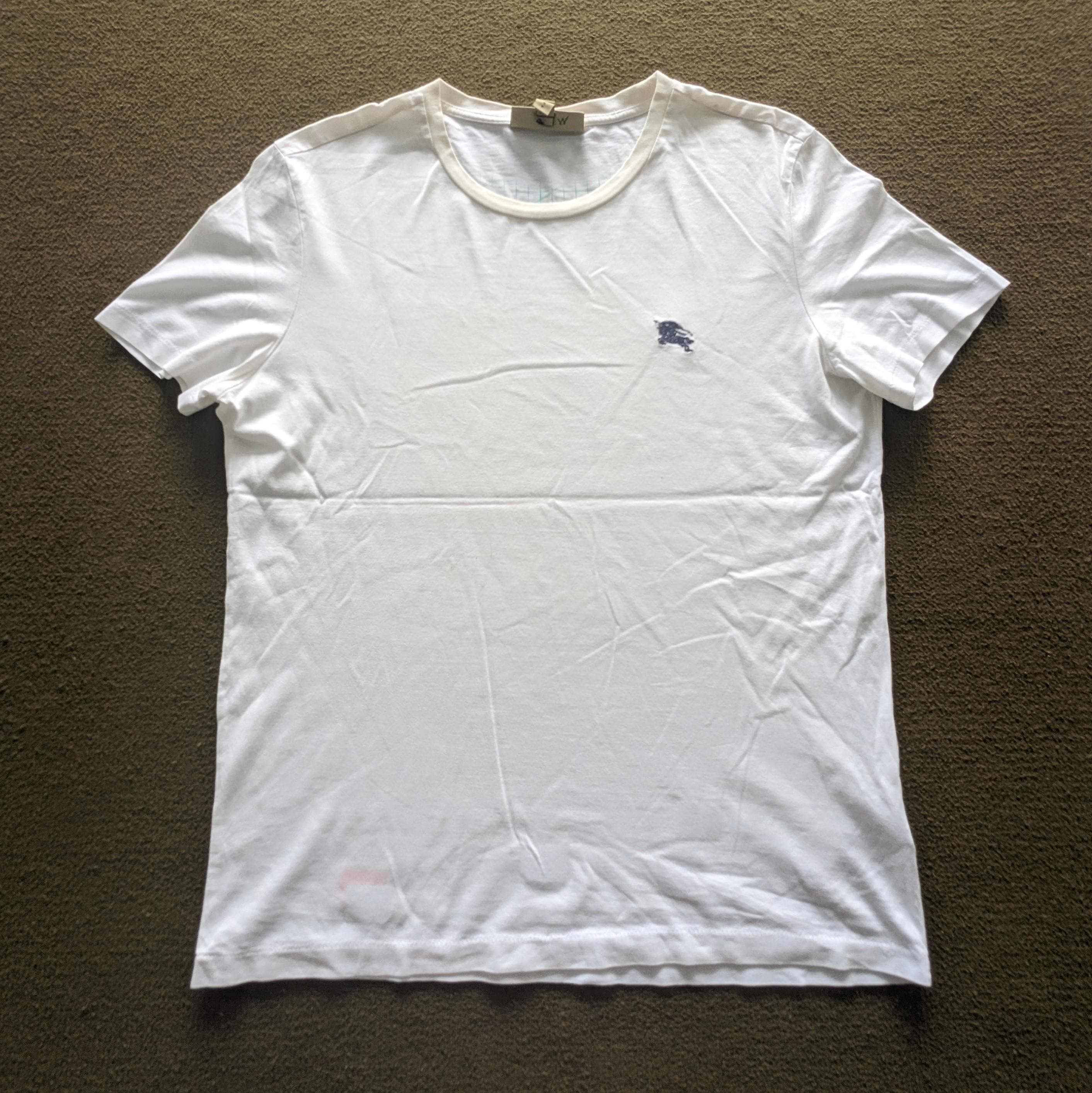 Vintage 90's BURBERRY London Luxury Brand Custom Art Logo T-shirt