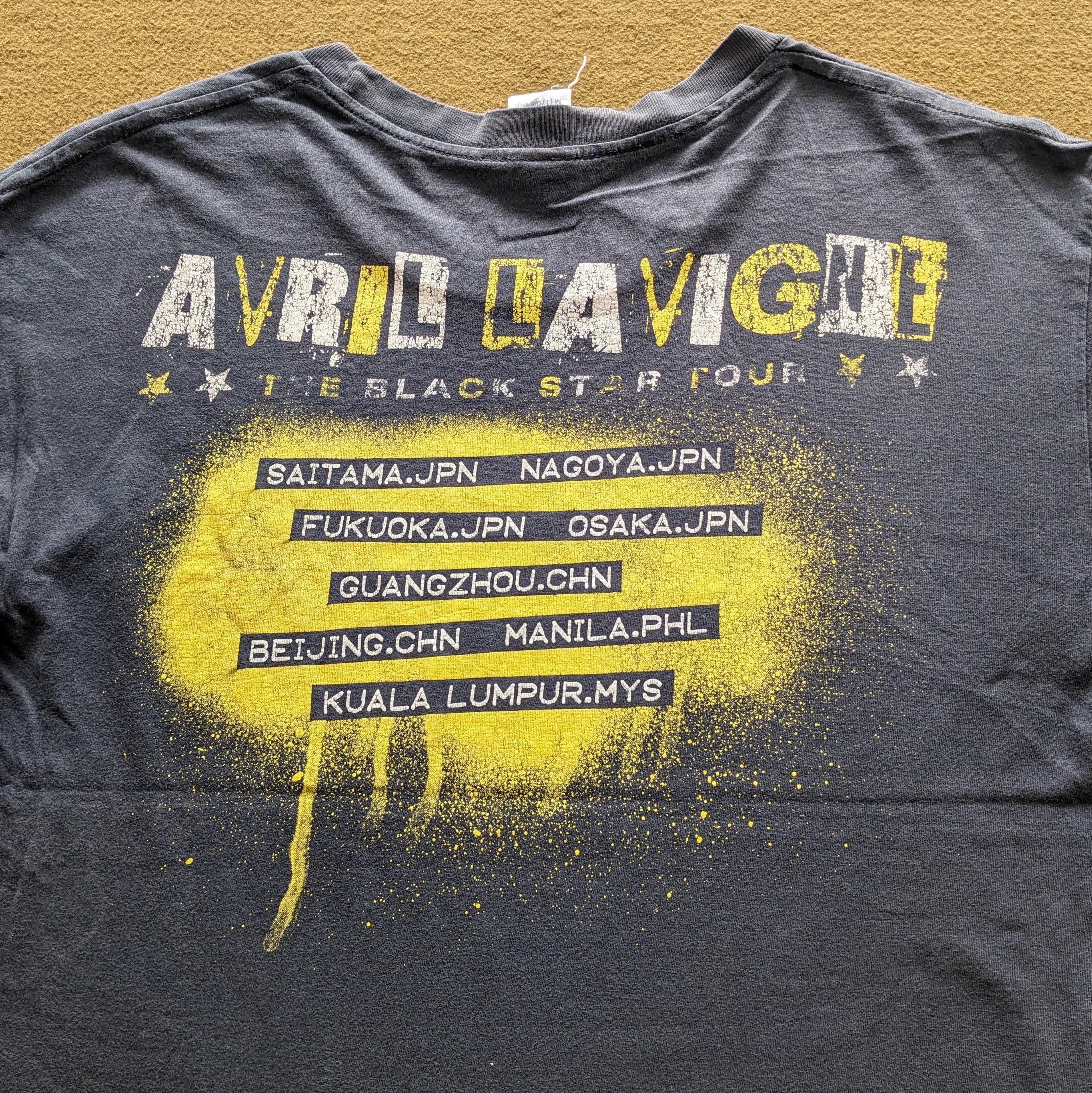 Vintage Avril Lavigne the Black Star Tour T-shirt - Etsy