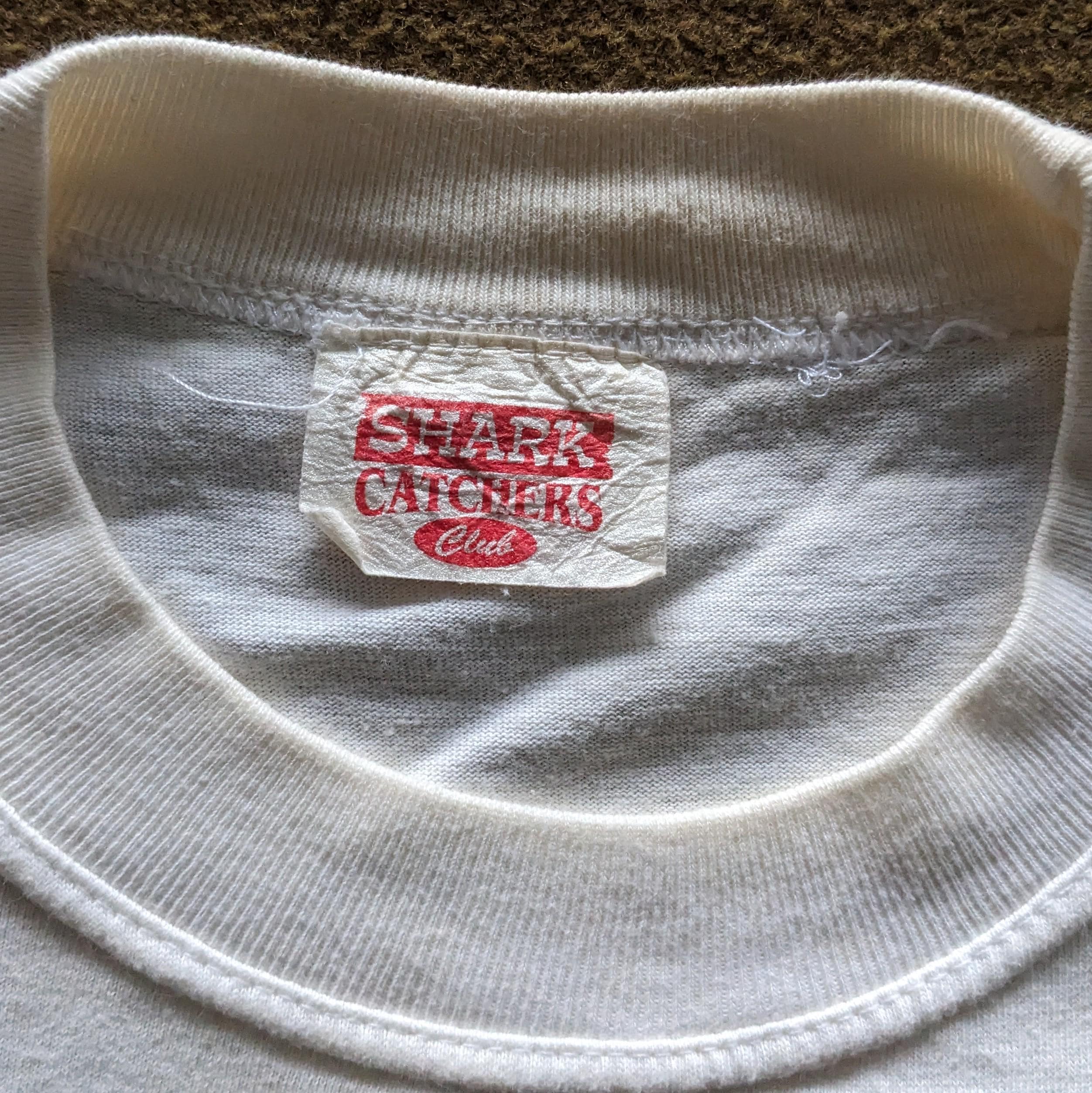 Vintage 90's SHARK CATCHERS Club Movie T-shirt - Etsy