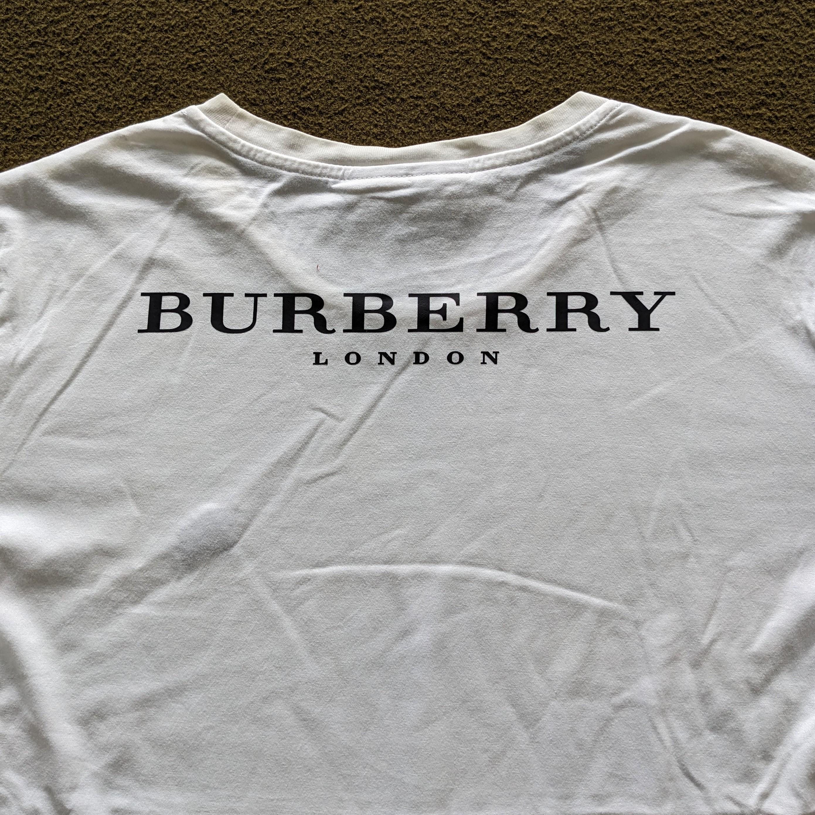 Vintage 90's BURBERRY London Luxury Brand Custom Art Logo T-shirt