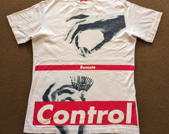 Camiseta vintage de la marca japonesa Barbara Kruger X Uniqlo