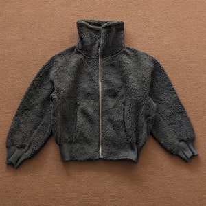 Vintage UNIQLO Japanese Brand Sherpa Jacket