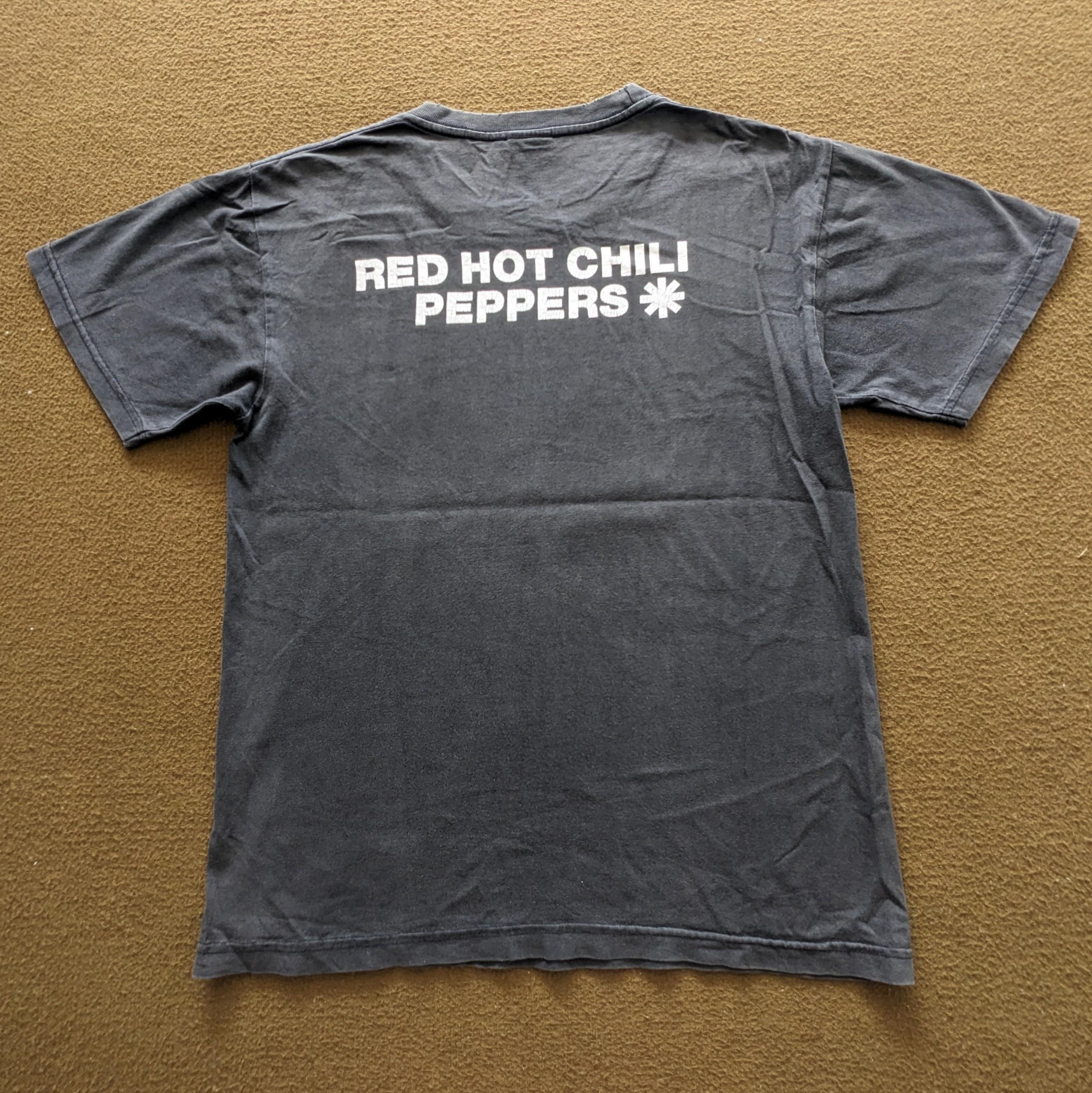 Vintage Red Hot Chilli Peppers American Rock Band T-shirt - Etsy