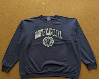 Vintage NORTH CAROLINA X Champion Sweatshirt