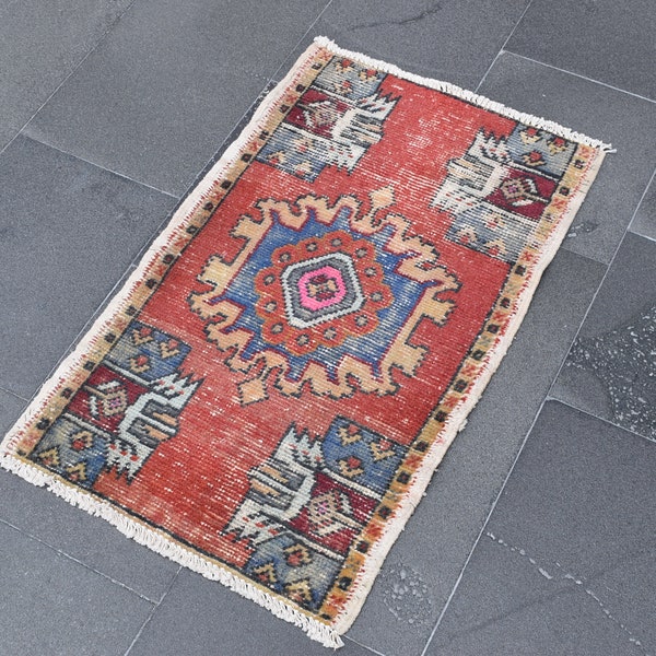 Area rug, Vintage rug, Handmade rug, Boho decor, Small rug, Turkish rug, Organic wool rug, Oushak doormat rug, Carpet 1.7 x 2.9 ft NR2573