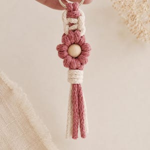 Macrame Flower Keychain Tutorial | 41-Page PDF Pattern | Beginner Level | Detailed Step-by-Step Photos & Knot Guide | Instant Download image 15