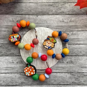 Fall beaded cup charm for tumbler handle. Scarecrow, Autumn Vibes, pumpkin tumbler accessories, beach bag charms compatible with Bogg Bags