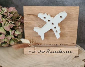 Reise / Urlaub / Flitterwochen / Flugzeug / Geldgeschenk / Schild / Holz / Keraflott