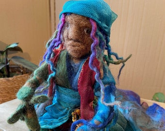 Mother Earth, felted Mother Earth, needlefelted doll