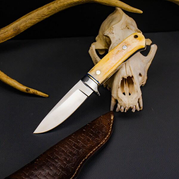 Custom Handmade Hunting Knife Fixed Blade D2 Stainless Steel Guard With Camel Bone Handle Skinner Camping Outdoors hunting Groomsmen Gifts