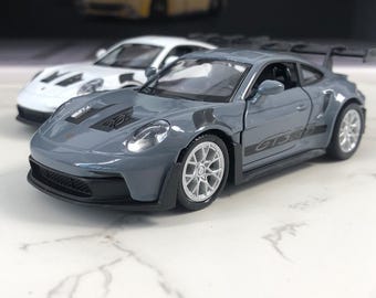 1:36 Porsche 911 GT3 RS 2023 Diecast Model