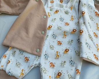 Baby Set ,Strampler ,Jacke und Halstuch