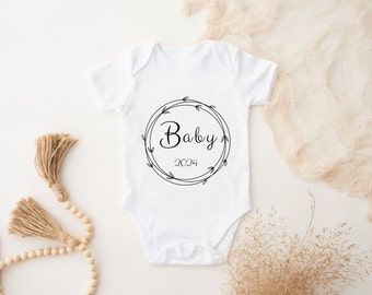 Baby 2024, Baby Body, Baby Kleidung, Geschenk Baby, Blume, Schwangerschaft, Geburt, Babygeschenk, Junge, Mädchen, unisex, Mini